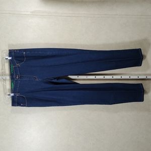 Avenue Straight Leg Jeans for Women 